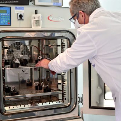 CERTIFICADO DE CALIBRACIÓN (CARACTERIZACIÓN) MEDIOS ISOTERMOS (Horno, estufa, incubadora, baño, congelador, refrigerador, mufla)