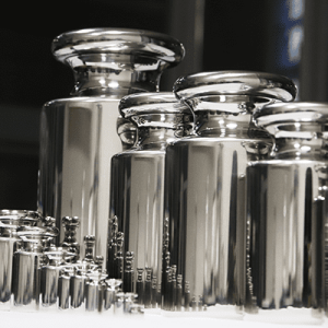 CERTIFICADO DE CALIBRACIÓN POR ORGANISMO DE ACREDITACIÓN EN LABORATORIO DE PESAS PATRÓN CLASE F1 Y F2 EN ACERO INOX HASTA 10KG